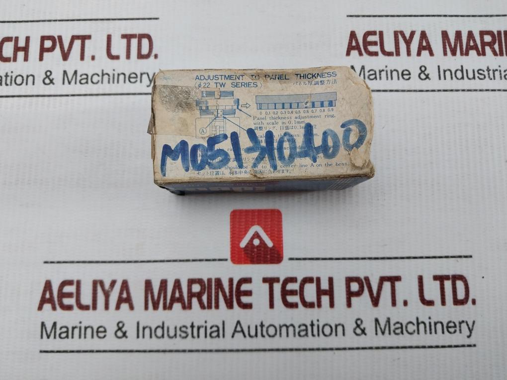 Idec-Push-Button-Switch-600V-10A-Abw110-g-209816-12
