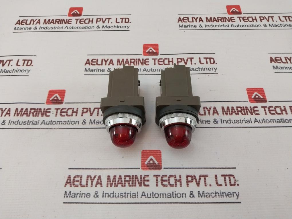 Idec 100/110V Pilot Light Indicator 50/60Hz