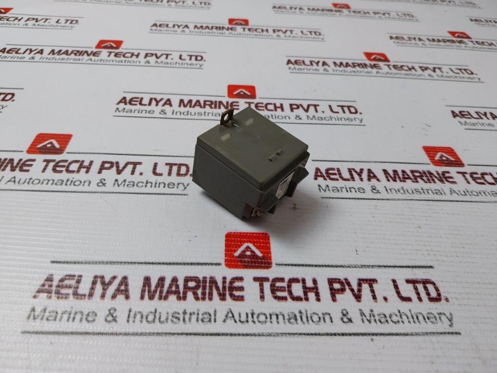 Idec 18V 2W Lamp Transformer 50-60Hz