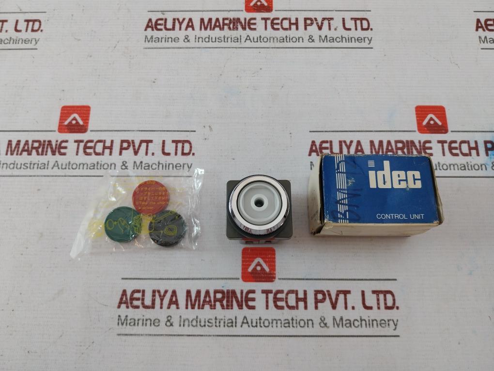Idec Abn-111 Push Button Switch Ac 125V 5A 600V 12M-000-00M 17Y20N