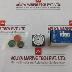 Idec Abn-111 Push Button Switch Ac 125V 5A 600V 12M-000-00M 17Y20N