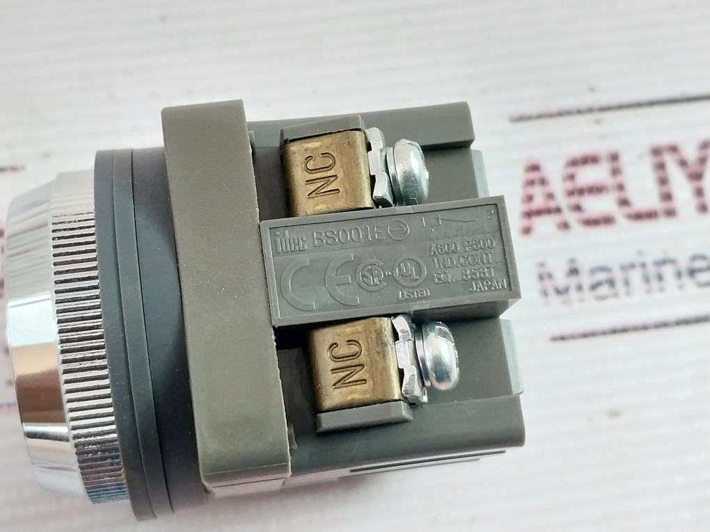 Idec Abn101/ Abn102 Push Button Switch 10A 600V
