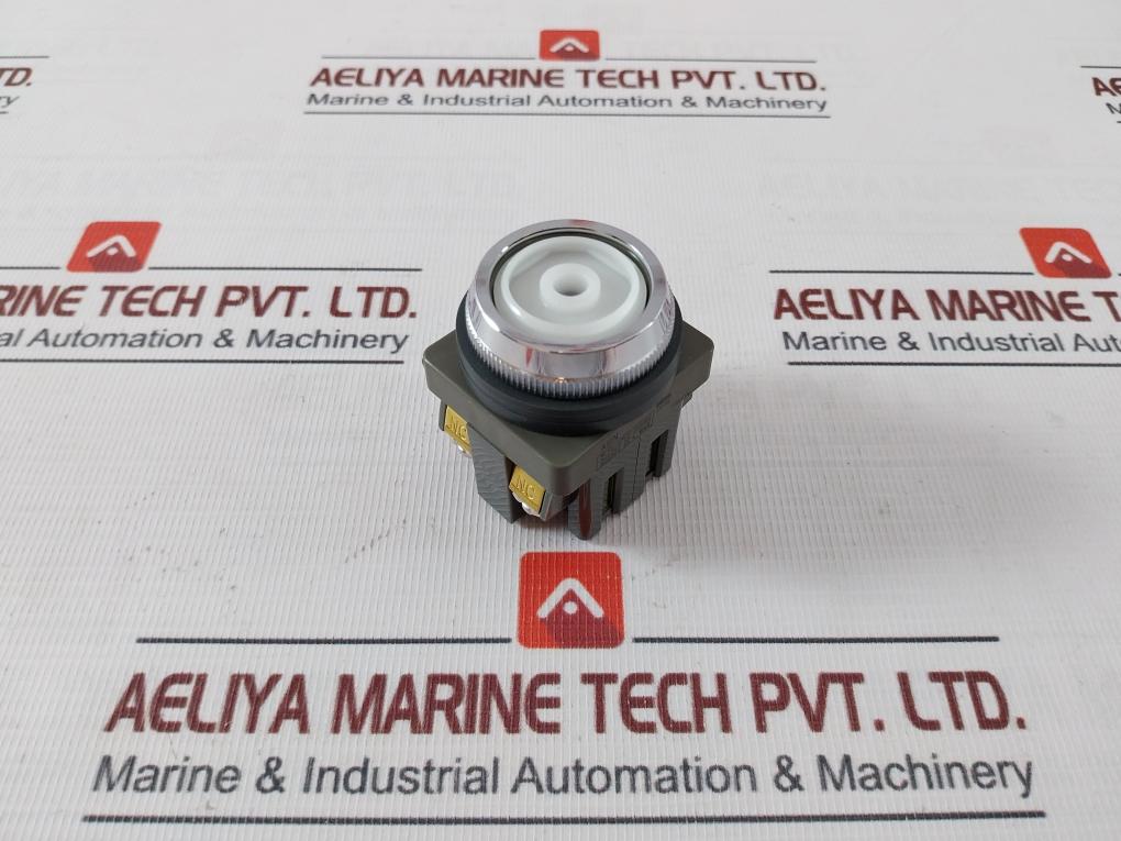 Idec Abn111 Control Unit 600V Ac125V 5A 13911N