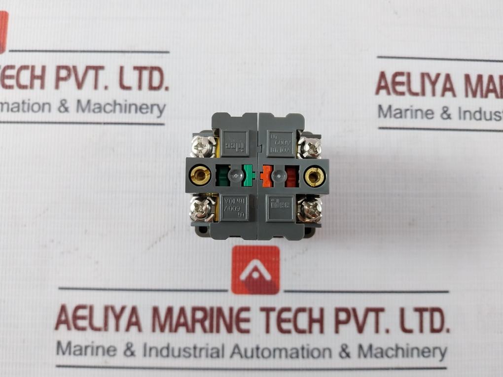 Idec Abn111 Control Unit 600V Ac125V 5A 13911N