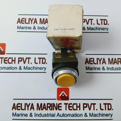 Idec Abn Push Button Control Unit Ac125V 5A