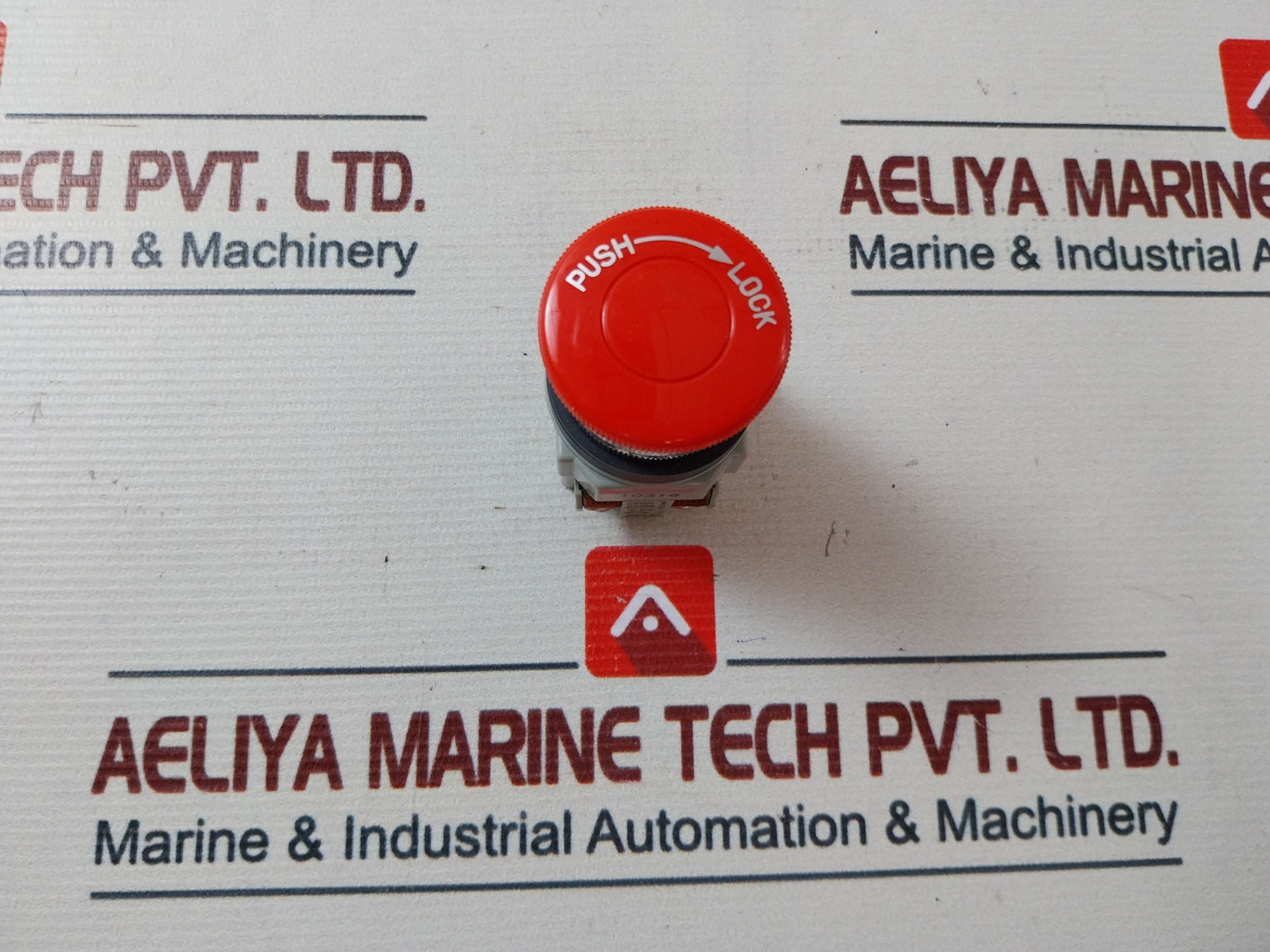 Idec Ajn311Nr-u Red Pushbutton With Contact Block 12-22 Awg 600V