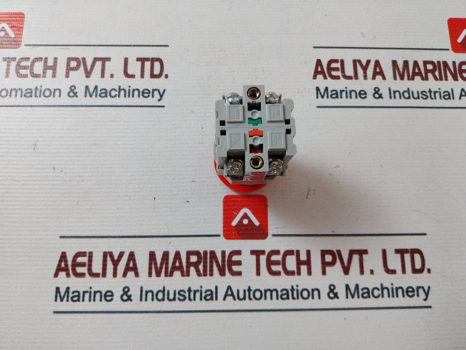 Idec Ajn311Nr-u Red Pushbutton With Contact Block 12-22 Awg 600V