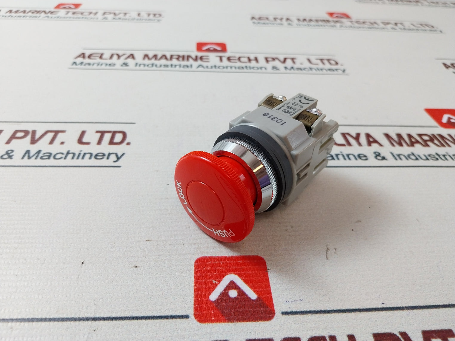 Idec Ajn311Nr-u Red Pushbutton With Contact Block 12-22 Awg 600V