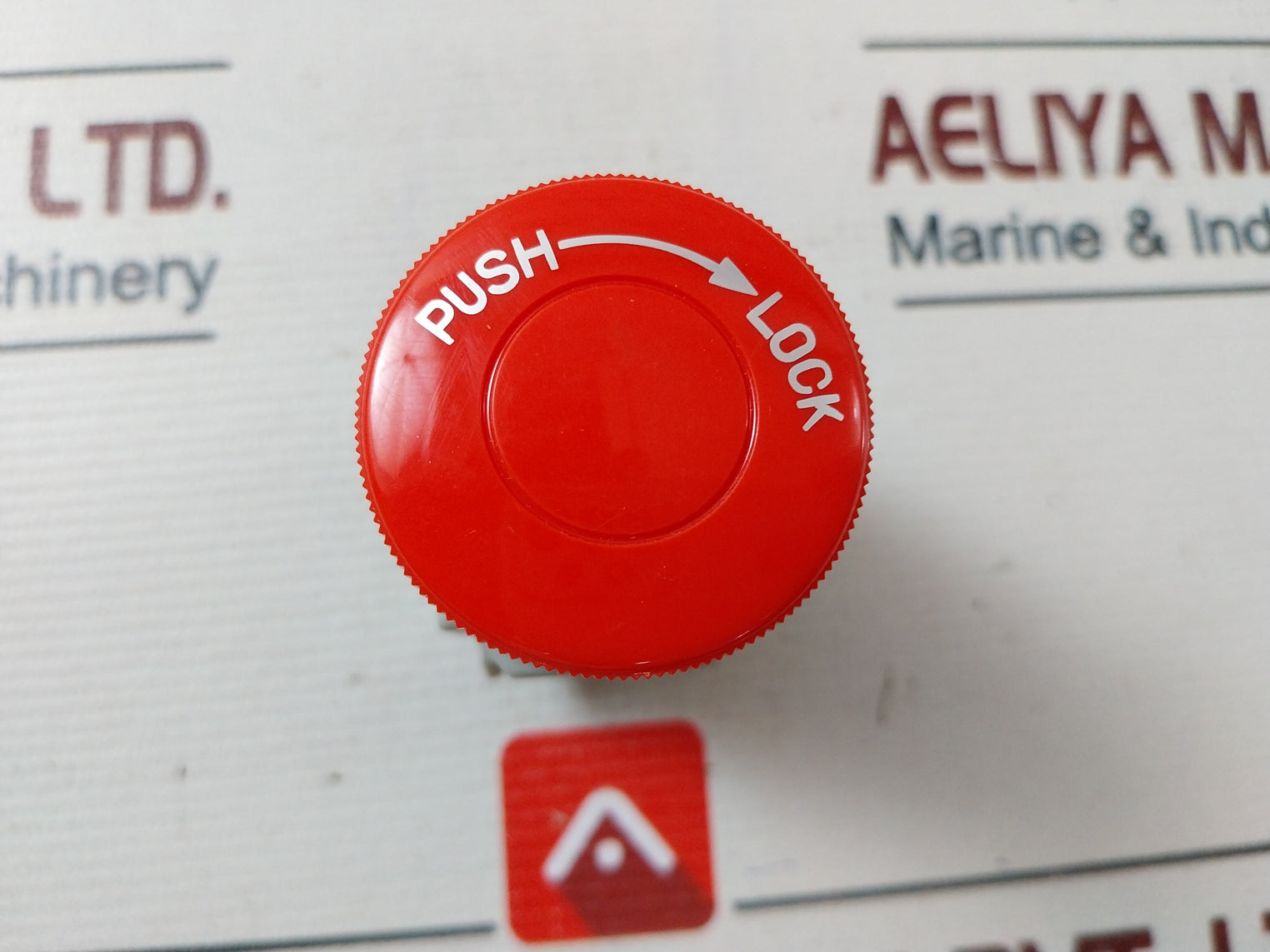 Idec Ajn311Nr-u Red Pushbutton With Contact Block 12-22 Awg 600V