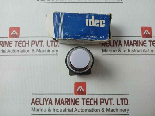 Idec Alne8811W Illuminated Pushbutton Switch 12V 50-60Hz