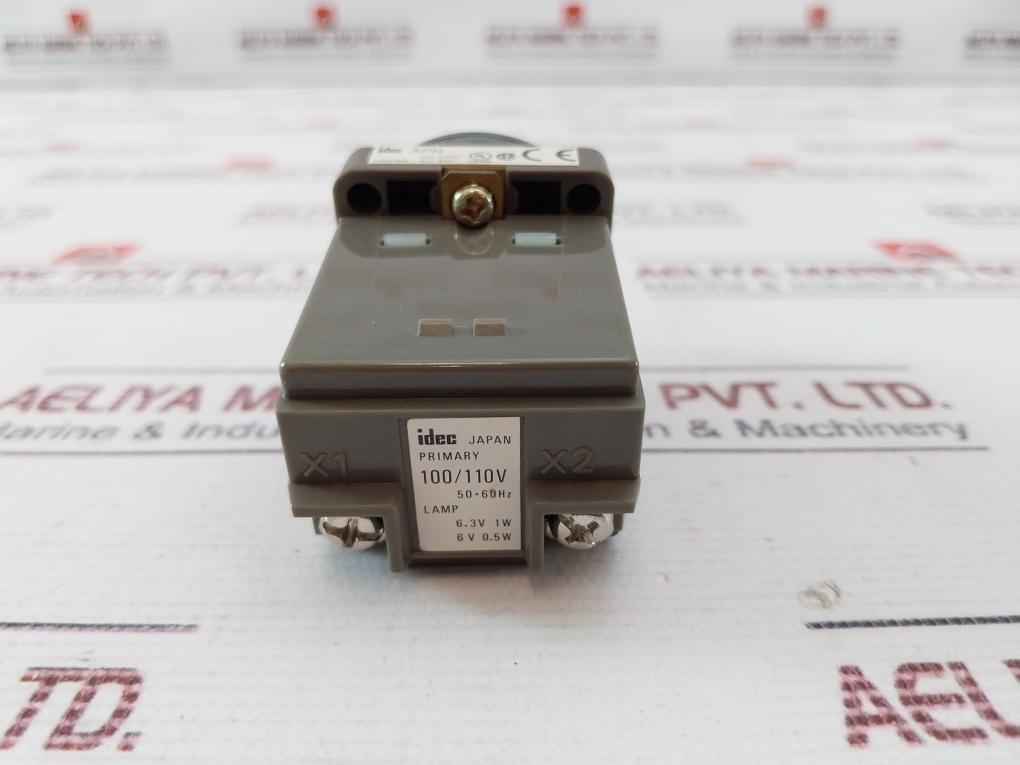 Idec Apn116R Red Pilot Light 100/110V 50-60Hz