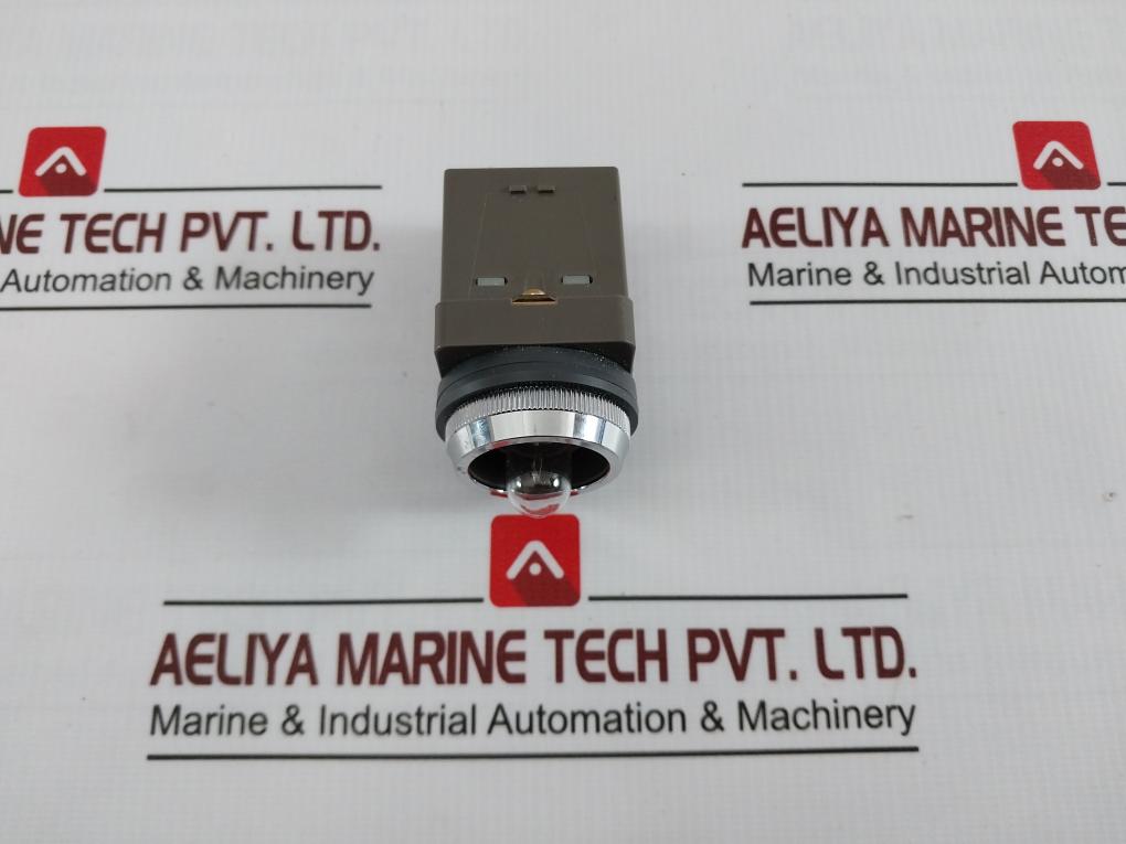 Idec Apn118 Pilot Light Control Unit 100/110V 50-60Hz 18V 2W 1431 Ih