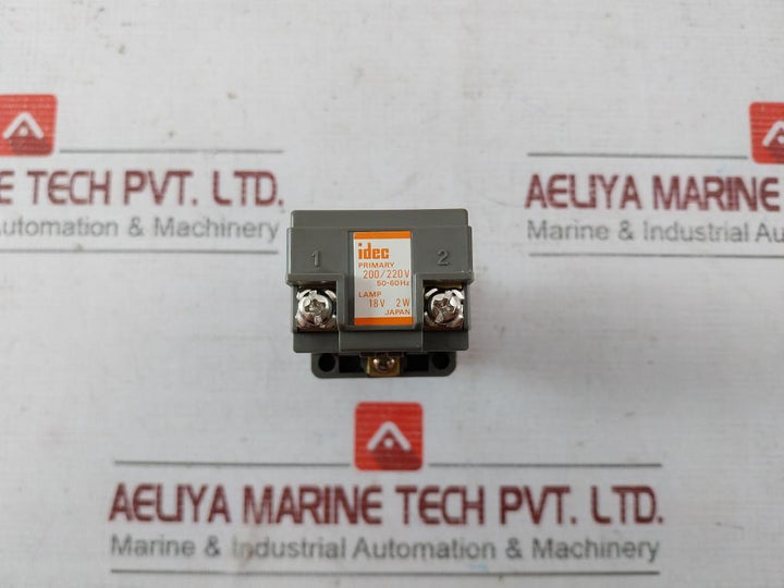 Idec Apn128 Pilot Light 200/220V 50-60Hz 12M-000-008