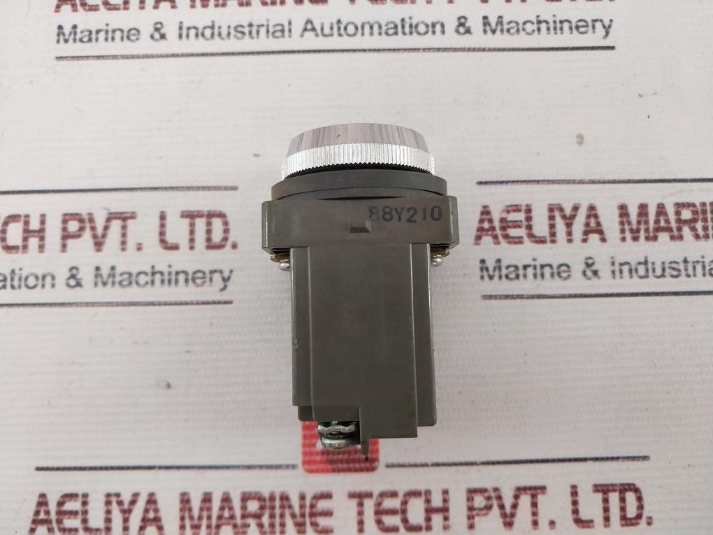 Idec Apn Pilot Light Indicator 100/110V 50/60Hz