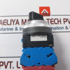 IDEC ASW 0201/ HW-G01 Selector Switch with Contact Block