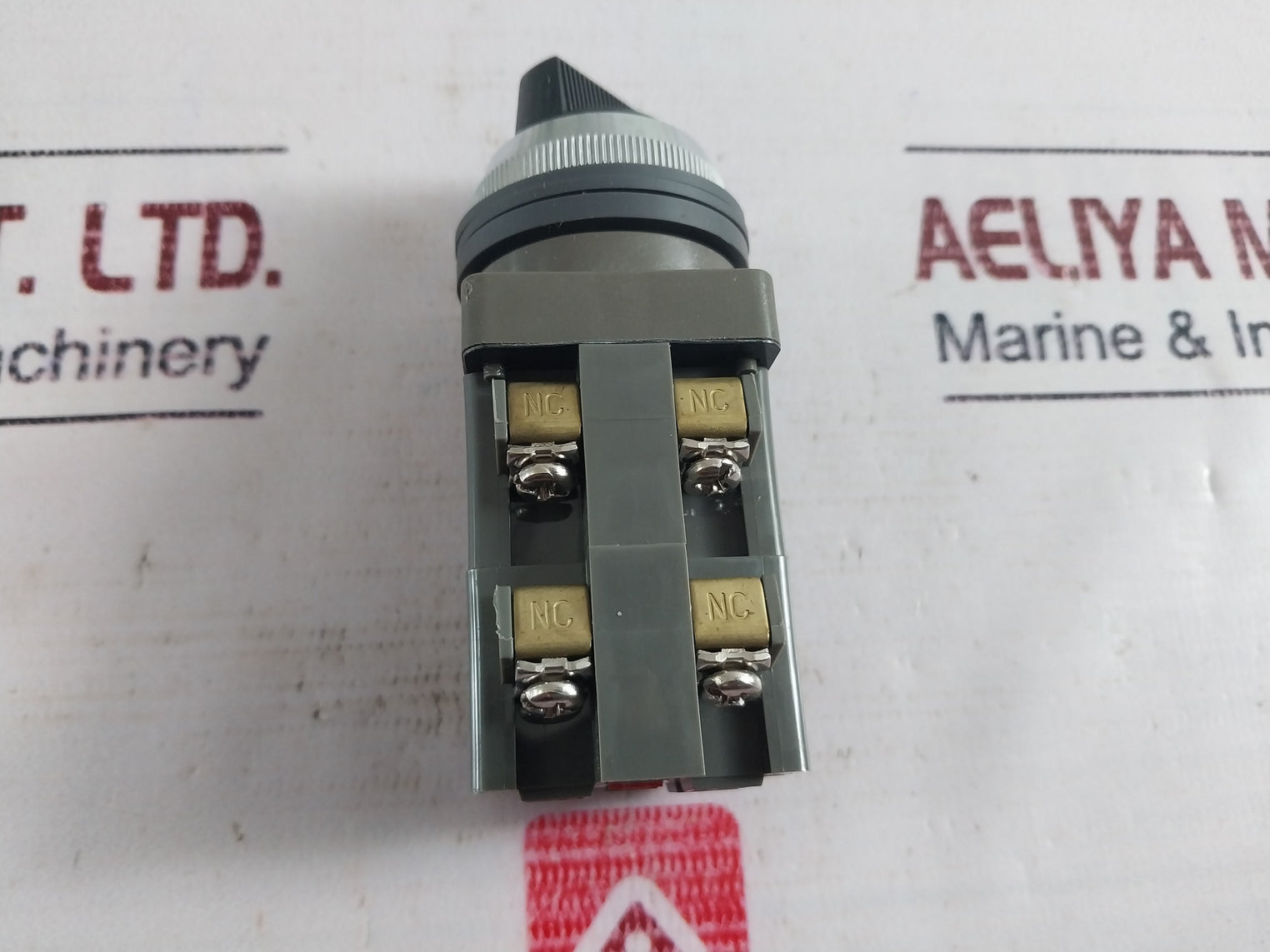 Idec Asn322 Selector Switch Control Unit