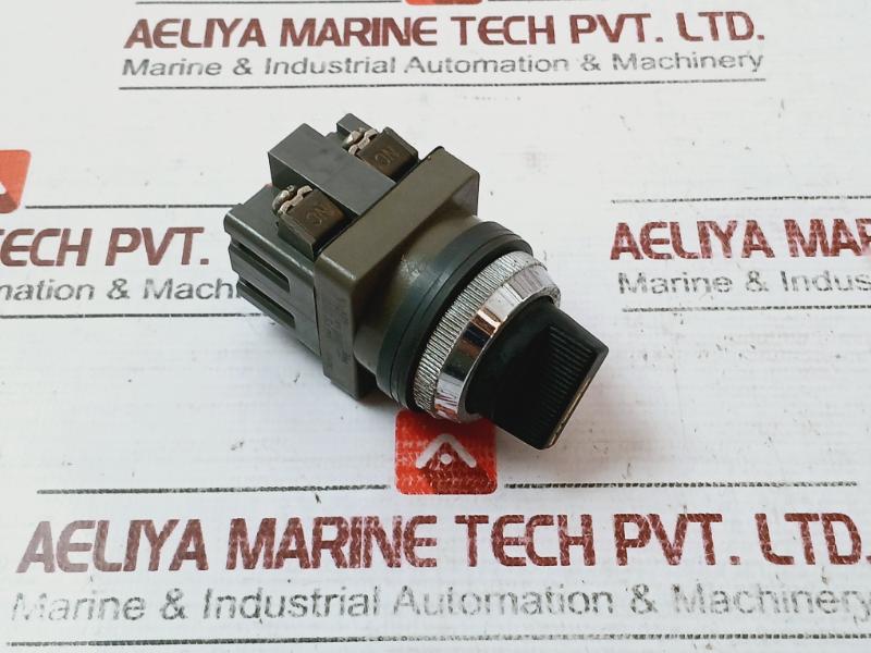 Idec Asn 41-10370 Selector Switch Ac125V 5A/Ac300V 3A