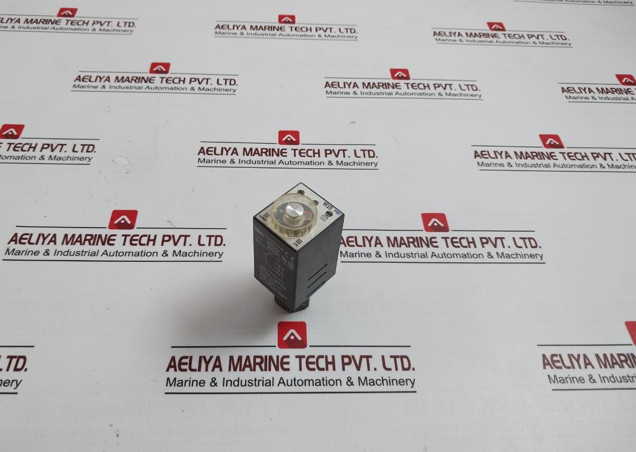 Idec Gt3A-1Af20 Electronic Timer 100-240Vac 10H 5A 120Vac/30Vdc