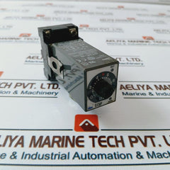 Idec Gt5P-n Electronic Timer With Base Sr2P-05B