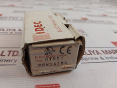 Idec Gt5Y-2Sn Electronic Timer Gt5Y-2Sn1A100, 5A 240Vac 50/60Hz