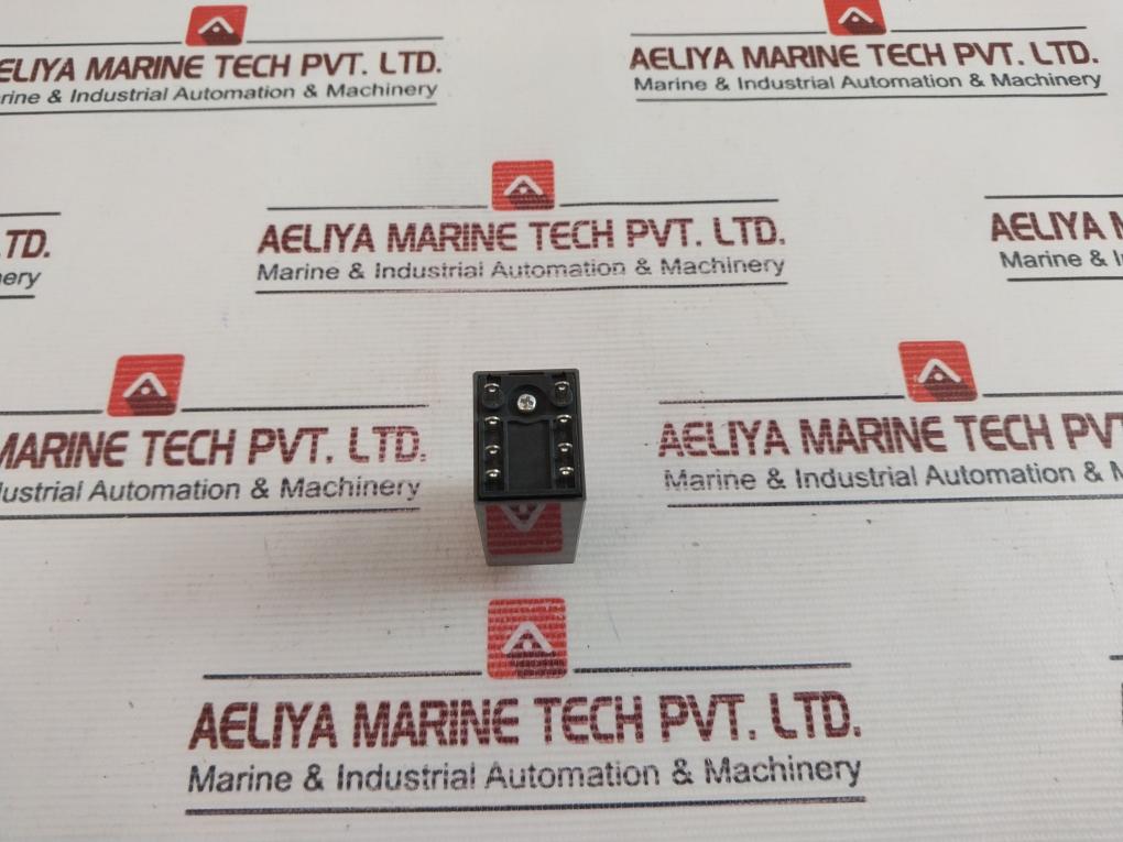 Idec Gt5Y-2Sn Electronic Timer Gt5Y-2Sn1A100, 5A 240Vac 50/60Hz