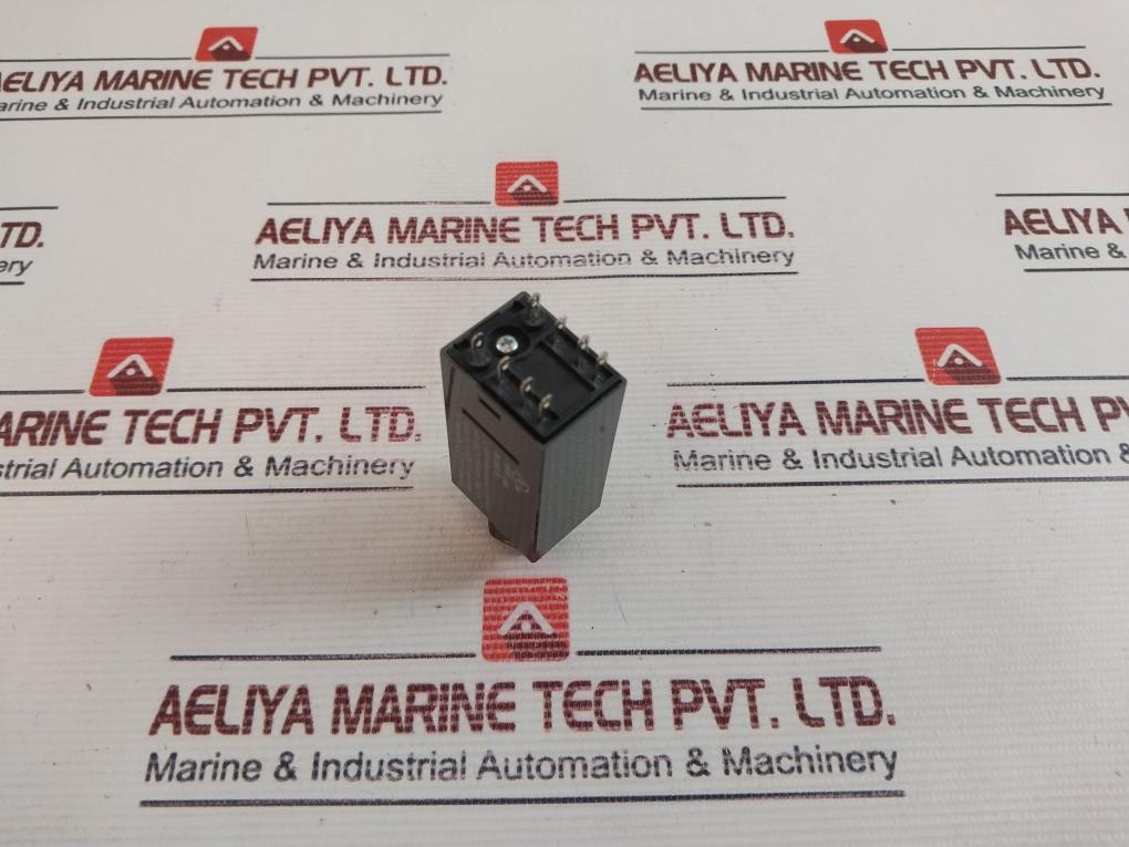 Idec Gt5Y-2Sn Electronic Timer Gt5Y-2Sn1A100, 5A 240Vac 50/60Hz