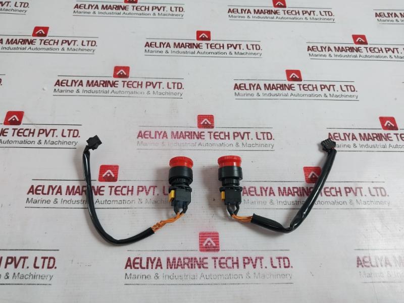 Idec Ha-s Emergency Stop Pushbutton Switch Unit 1.5A 250Vac Ac-15 0.22A 125Vdc