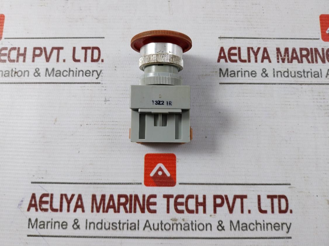 Idec Izumi 41-10650 Push Button Switch Ac 125V 5A Volt 240 380 600