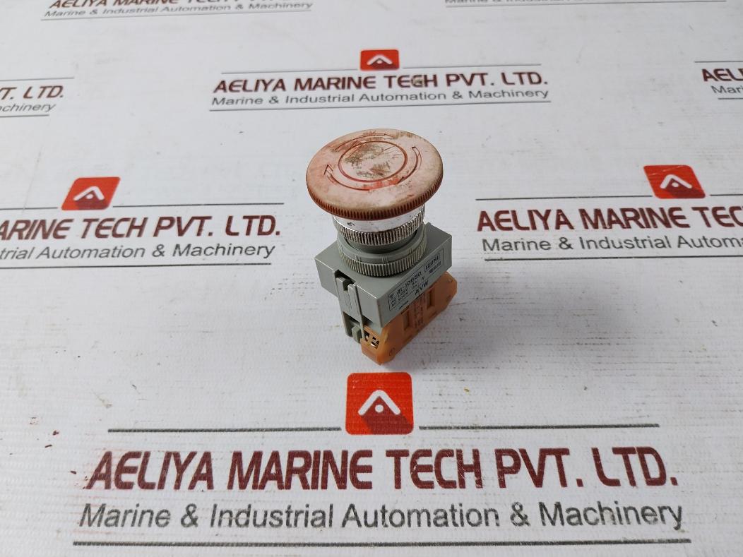 Idec Izumi 41-10650 Push Button Switch Ac 125V 5A Volt 240 380 600