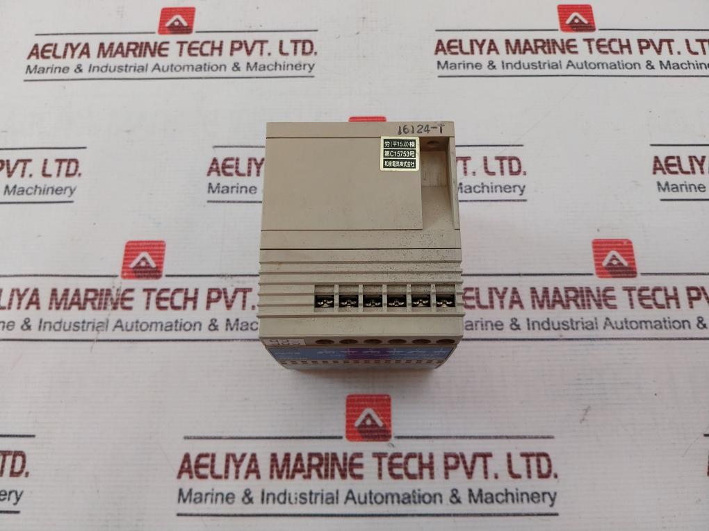 Idec Izumi Eb3C-r03A/ Eb3C-ro3A Output Relay 100-240Vac