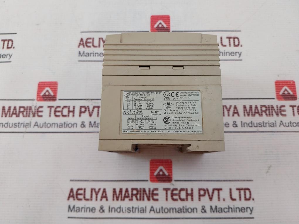 Idec Izumi Eb3C-r03A/ Eb3C-ro3A Output Relay 100-240Vac