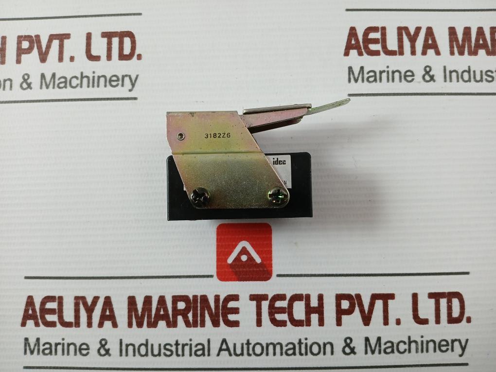 Idec Izumi Fsa-1A10 Miniature Snap-action Switch