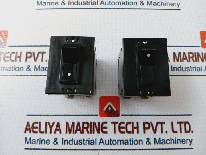 Idec Izumi Nrlr 2100 Circuit Protector 250Vac 50/60Hz
