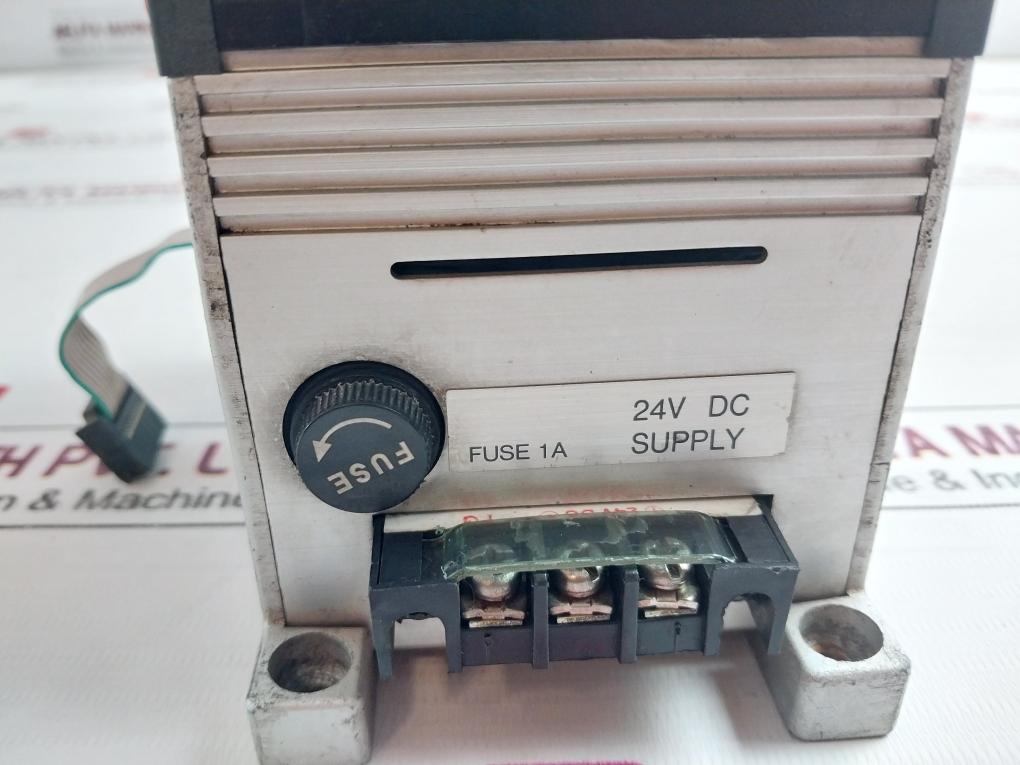 Idec Izumi Pfa-1N081Dc Programmable Controller Plc 8-input Unit 24Vdc