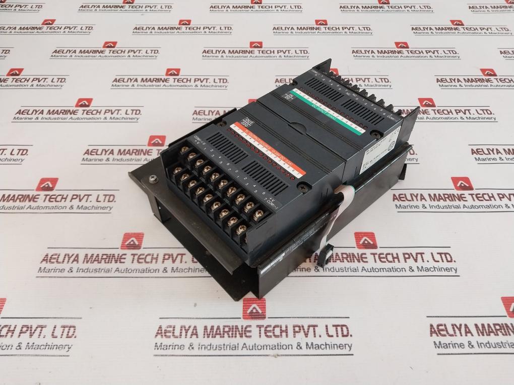 Idec Izumi Pfj-dp1U, Pfj-t162Cu, Pfj-n162U Transistor Output/Input Unit