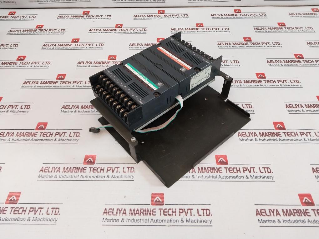 Idec Izumi Pfj-dp1U, Pfj-t162Cu, Pfj-n162U Transistor Output/Input Unit