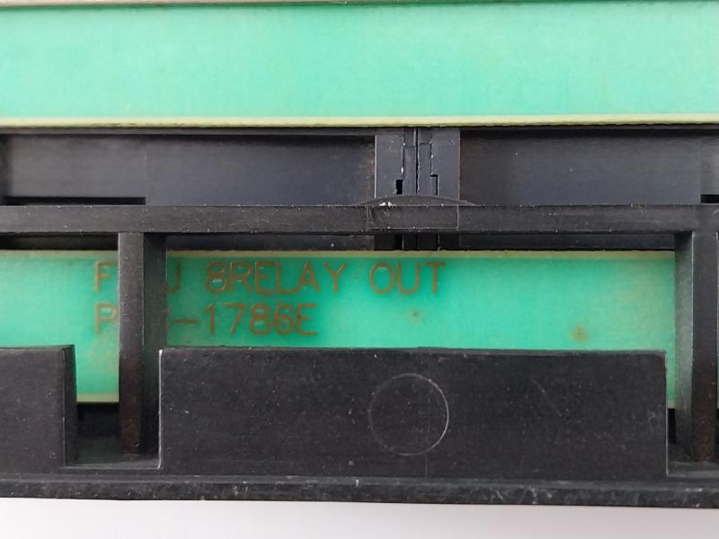 Idec Izumi Pfj-t081u Relay Output Unit