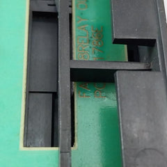 Idec Izumi Pfj-t081u Relay Output Unit