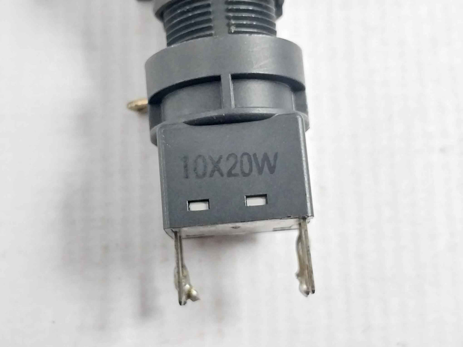 Idec La3Z-ix4 Buzzer Sound Switch 12-24V Ac/Dc