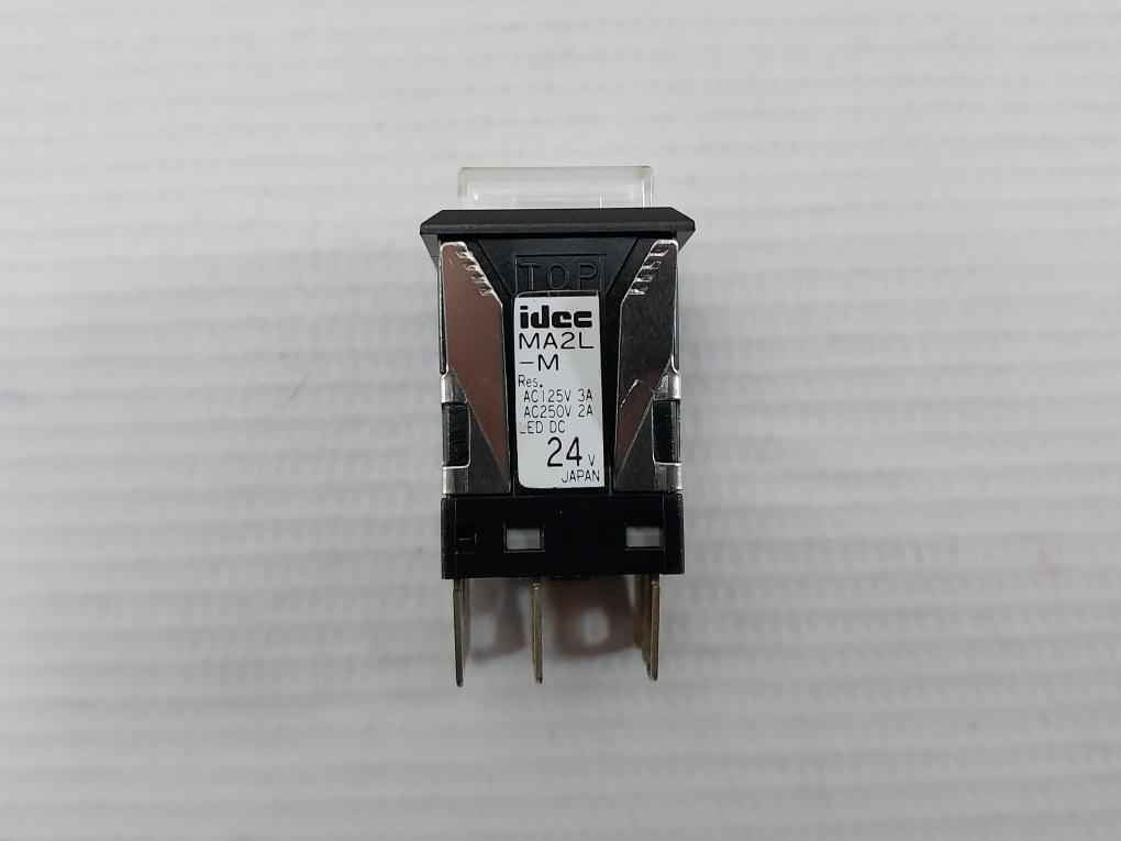 Idec Ma2L-m614W Push Button Switch With Indicator Lamp