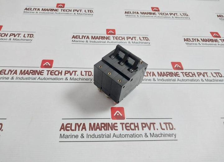 Idec Nrbm3100 3 Pole Circuit Protector 40A 250Vac