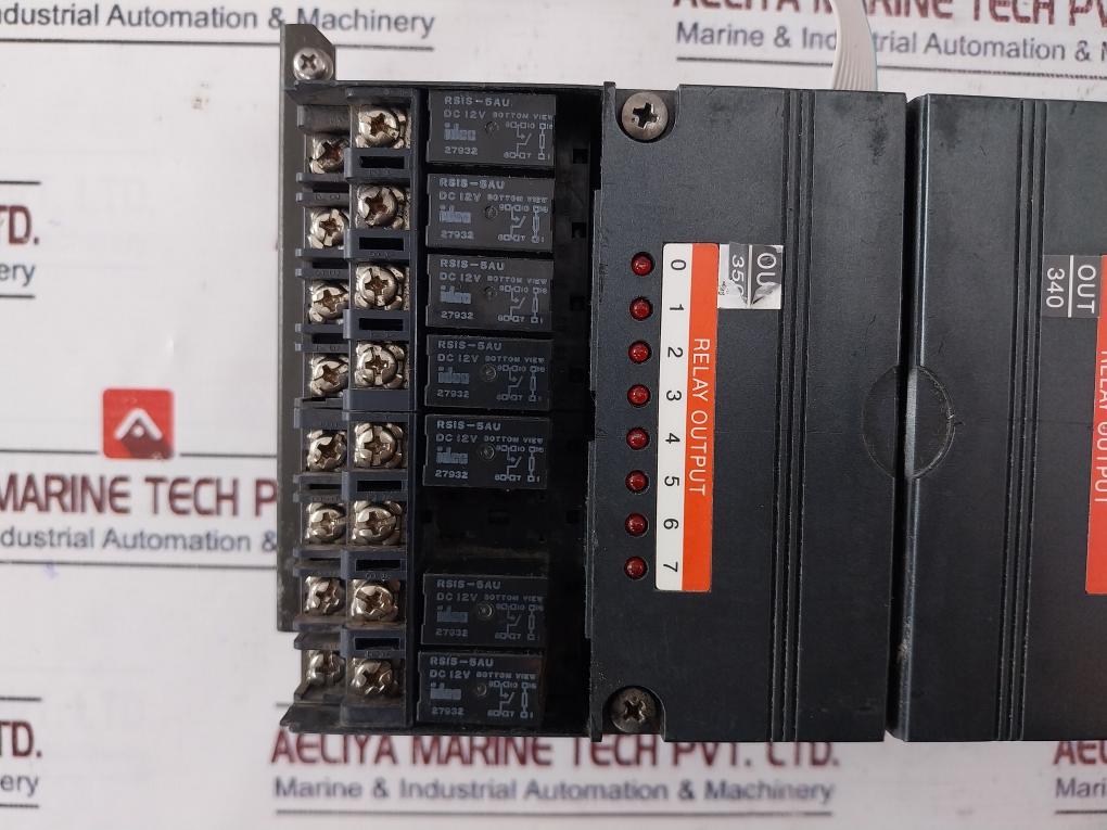 Idec Pfj-t081U Relay Output Module With Pfj-eb1U Expansion Base Plate