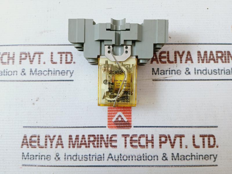 Idec Rh2B-u General Purpose Midget Relay Sh2B-05C Ac220V 7.5A 120Vac