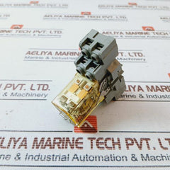 Idec Rh2B-u General Purpose Midget Relay Sh2B-05C Ac220V 7.5A 120Vac
