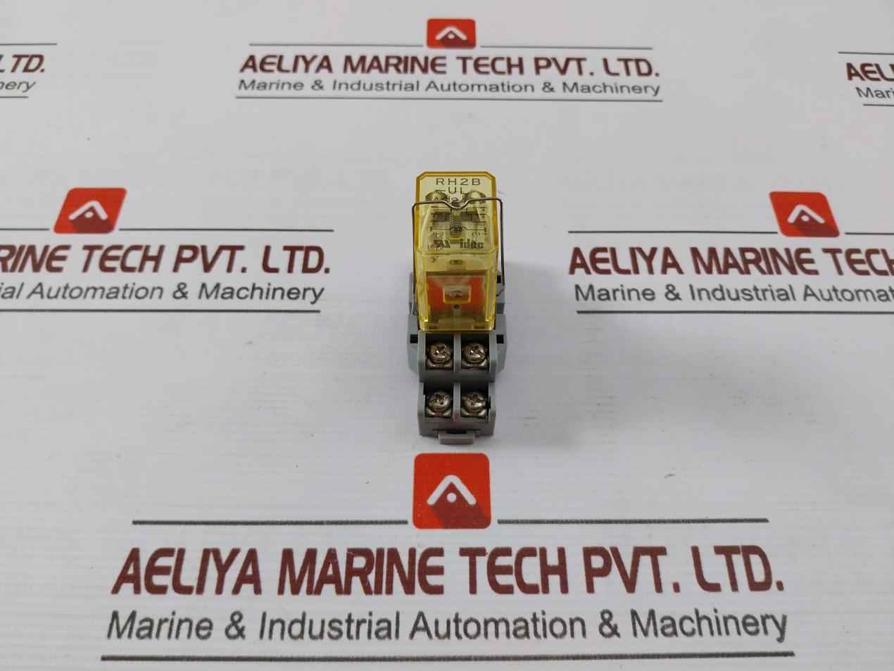 Idec Rh2B-ul Power Relay With Socket Sh2B-05 10A 300V Ac240V