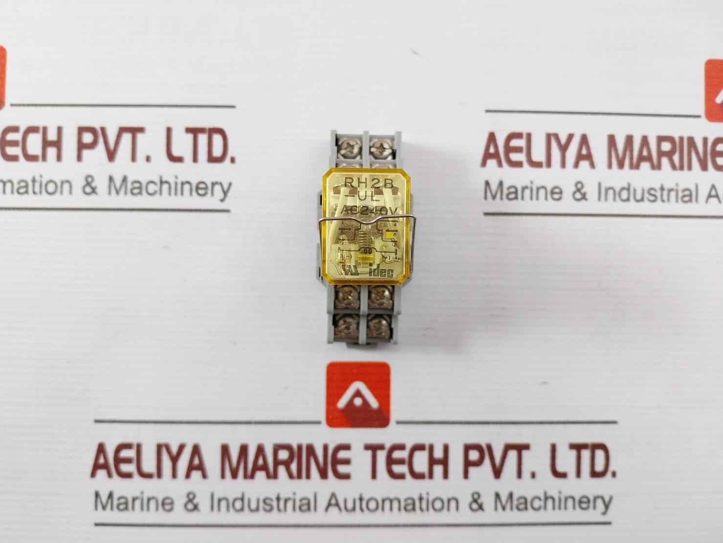 Idec Rh2B-ul Power Relay With Socket Sh2B-05 10A 300V Ac240V