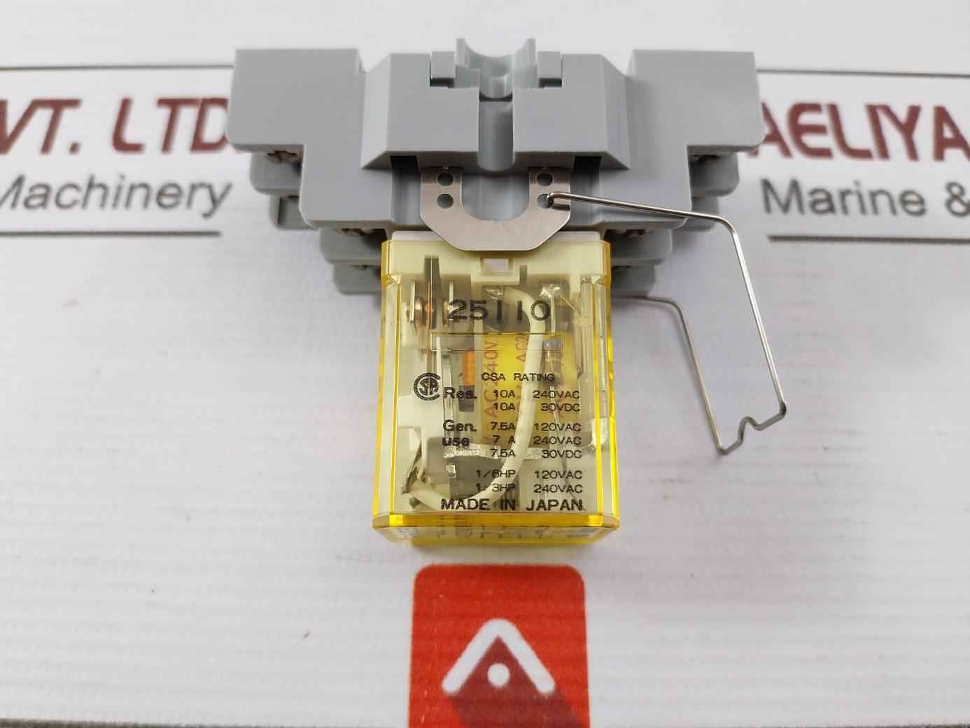 Idec Rh2B-ul Power Relay With Socket Sh2B-05 10A 300V Ac240V