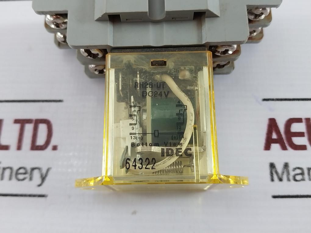 Idec Rh2b-utdc24v Relay, 10a 240vac, 7.5a 120vac