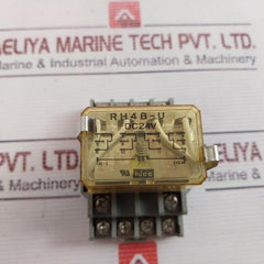 Idec Rh4B-u/Sh4B-05U Relay With Socket