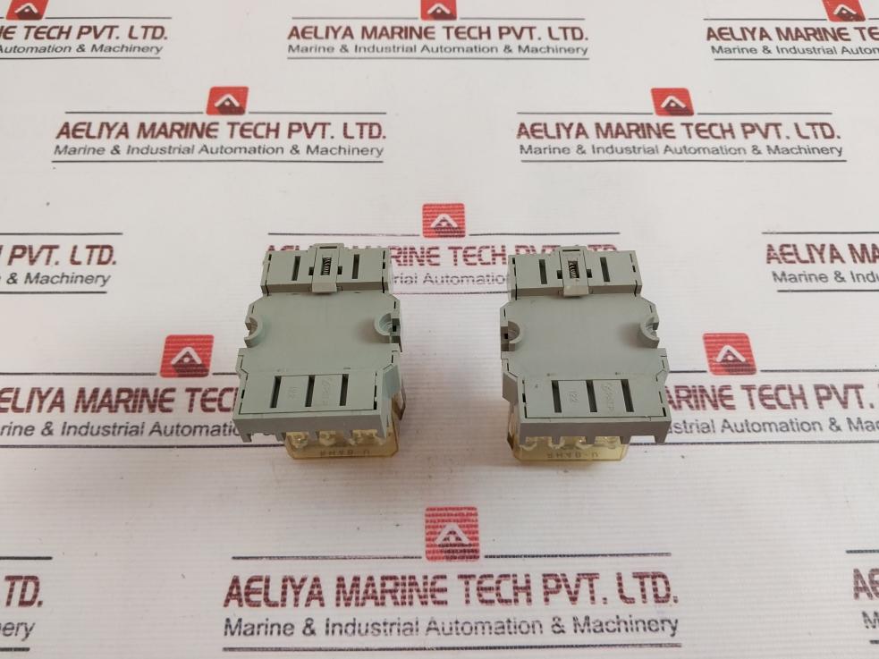 Idec Rh4B-u/ Sh4B-05U Relay With Socket 24Vdc